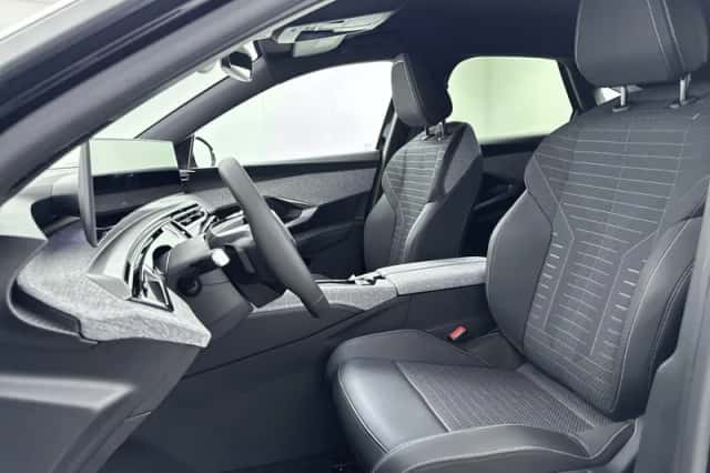 Peugeot e-3008 (2025) thumbnail 22