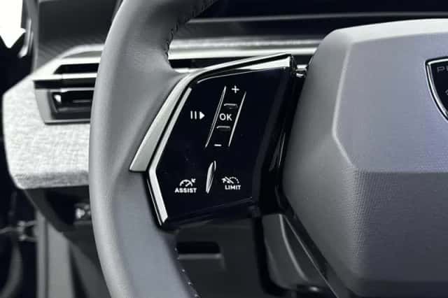 Peugeot e-3008 (2025) thumbnail 23