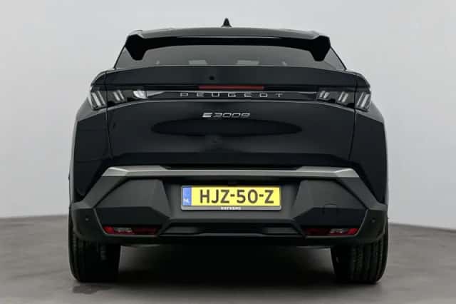 Peugeot e-3008 (2025) thumbnail 6