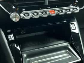 Peugeot 2008 (2023) thumbnail 21