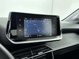 Peugeot e-208 (2023) thumbnail 18