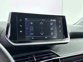 Peugeot 208 (2022) thumbnail 21