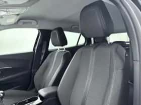 Peugeot 2008 (2022) thumbnail 9
