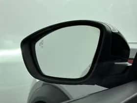 Opel Mokka (2022) thumbnail 25