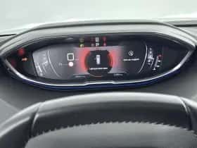 Peugeot 5008 (2022) thumbnail 17