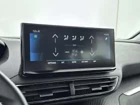 Peugeot 5008 (2022) thumbnail 22