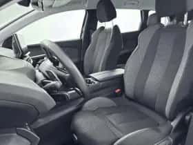 Peugeot 5008 (2022) thumbnail 9