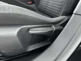 Peugeot e-208 (2023) thumbnail 26
