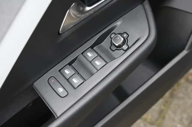 Opel Astra (2025) thumbnail 22
