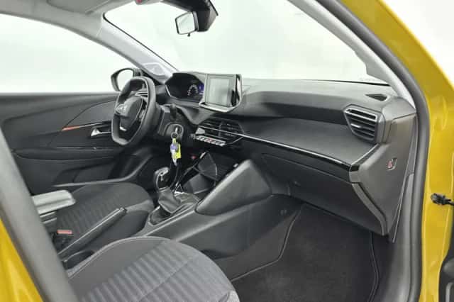 Peugeot 208 (2022) thumbnail 12