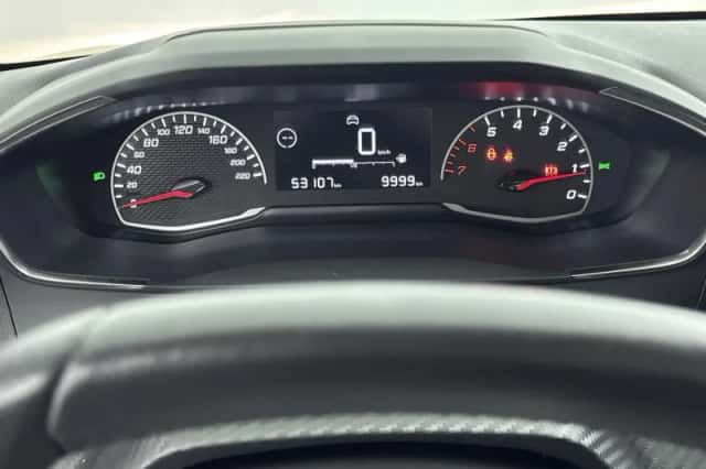 Peugeot 208 (2022) thumbnail 17