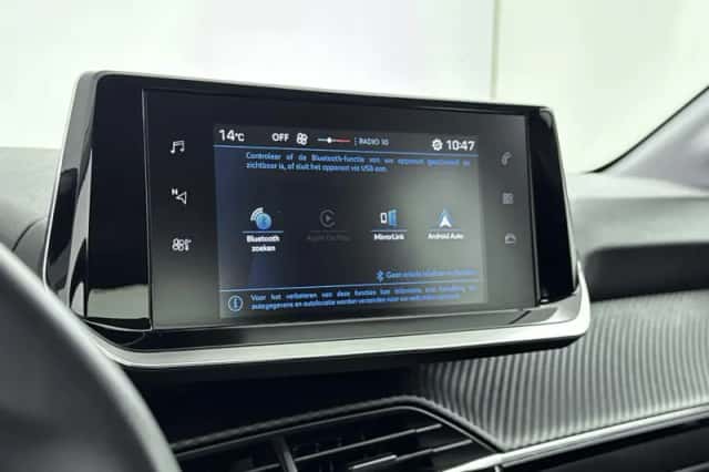 Peugeot 208 (2022) thumbnail 20