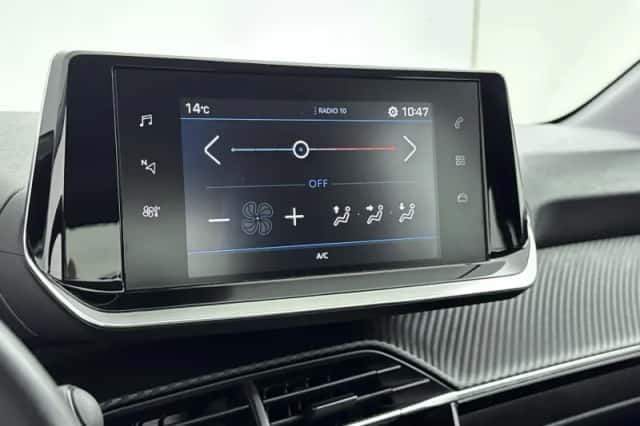 Peugeot 208 (2022) thumbnail 21