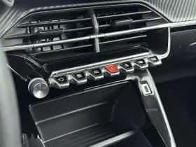 Peugeot 208 (2022) thumbnail 22