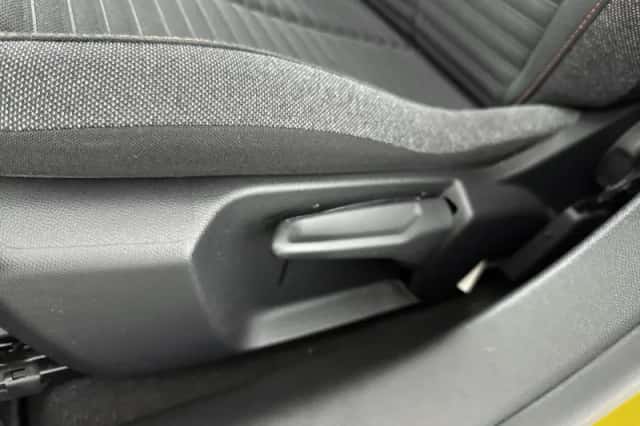 Peugeot 208 (2022) thumbnail 27