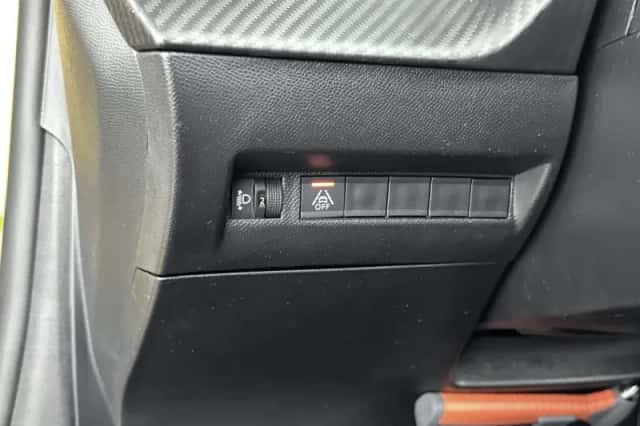 Peugeot 208 (2022) thumbnail 28