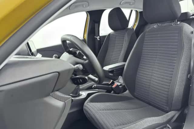 Peugeot 208 (2022) thumbnail 9