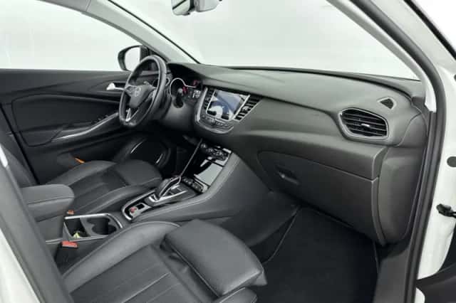 Opel Grandland X (2021) thumbnail 12