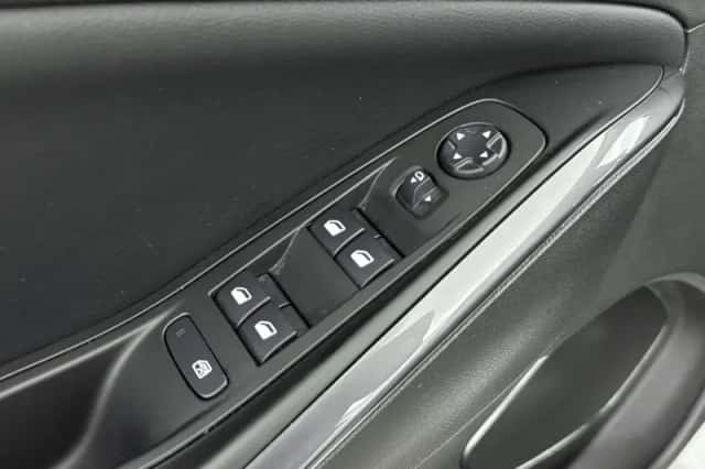 Opel Grandland X (2021) thumbnail 15