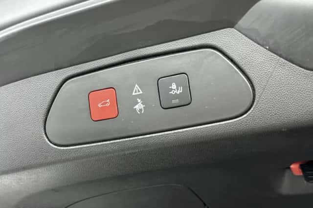 Opel Grandland X (2021) thumbnail 25