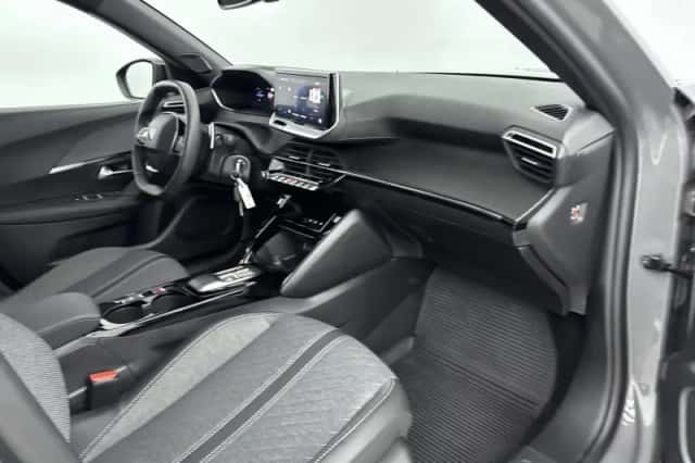 Peugeot 2008 (2025) thumbnail 12