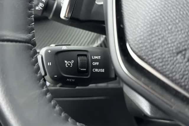 Peugeot 2008 (2025) thumbnail 18