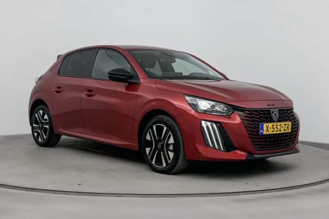 Peugeot 208 (2024) thumbnail 7
