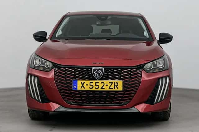 Peugeot 208 (2024) thumbnail 8