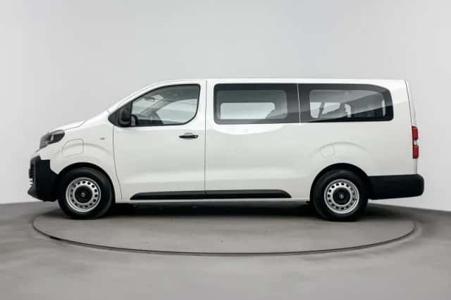 Opel Vivaro-e (2025) thumbnail 2