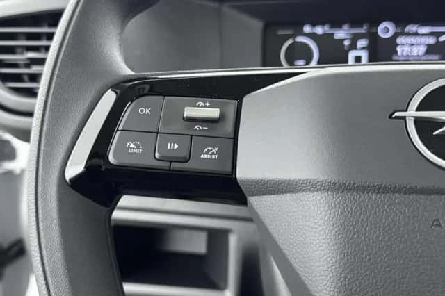 Opel Vivaro-e (2025) thumbnail 18