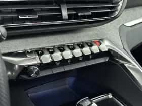 Peugeot 3008 (2022) thumbnail 23