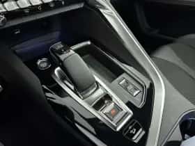Peugeot 3008 (2022) thumbnail 24