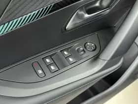 Peugeot 2008 (2021) thumbnail 15