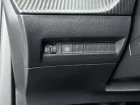 Peugeot 2008 (2021) thumbnail 27