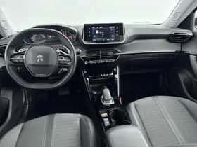 Peugeot 2008 (2022) thumbnail 11