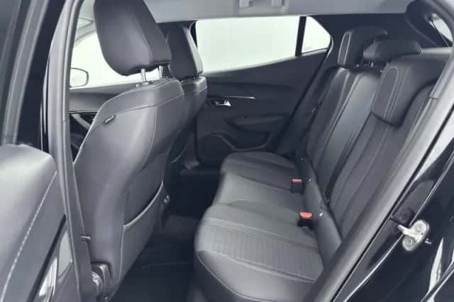 Peugeot 2008 (2022) thumbnail 13