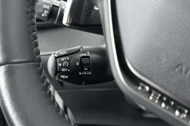 Peugeot 2008 (2022) thumbnail 18