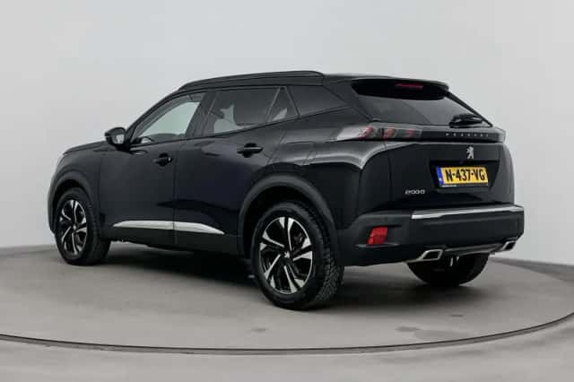 Peugeot 2008 (2022) thumbnail 3