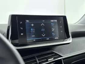 Peugeot 2008 (2022) thumbnail 22