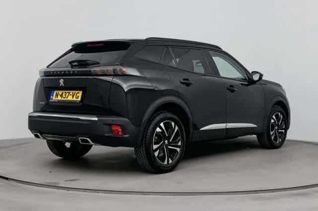 Peugeot 2008 (2022) thumbnail 5