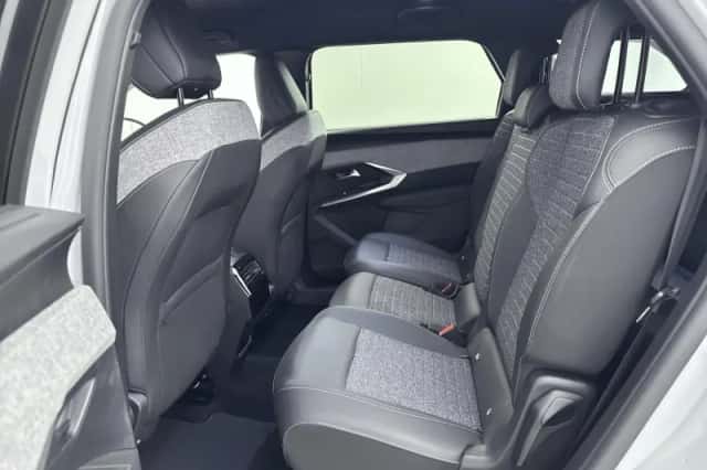 Peugeot 5008 (2025) thumbnail 13