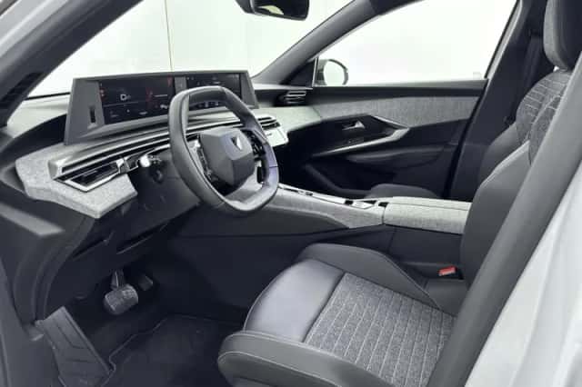 Peugeot 5008 (2025) thumbnail 10