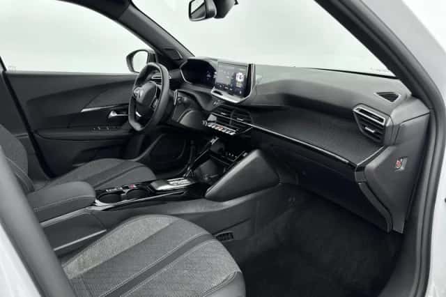 Peugeot 2008 (2025) thumbnail 12