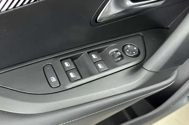 Peugeot 2008 (2025) thumbnail 15