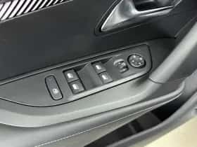 Peugeot 2008 (2025) thumbnail 15