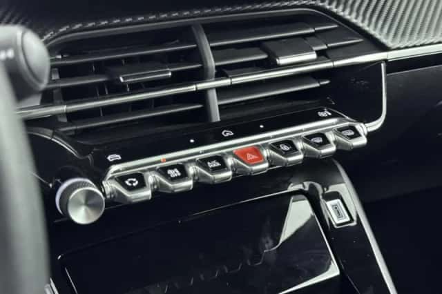 Peugeot 2008 (2025) thumbnail 23
