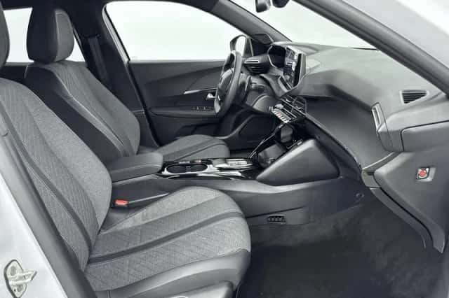 Peugeot 2008 (2025) thumbnail 33