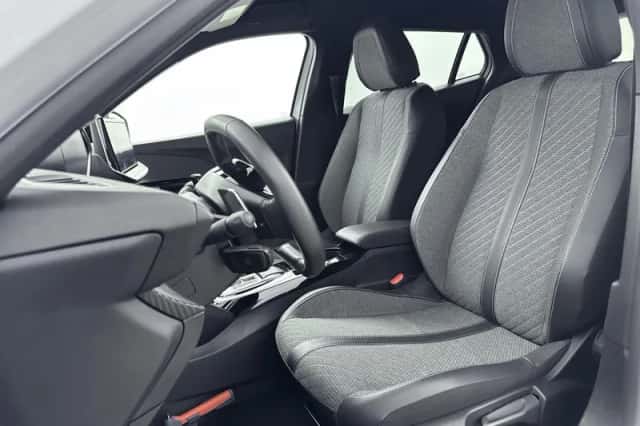 Peugeot 2008 (2025) thumbnail 9