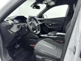 Peugeot 2008 (2025) thumbnail 10