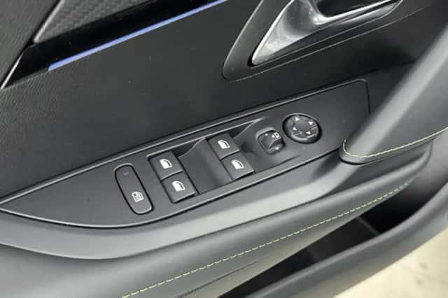 Peugeot 208 (2025) thumbnail 15